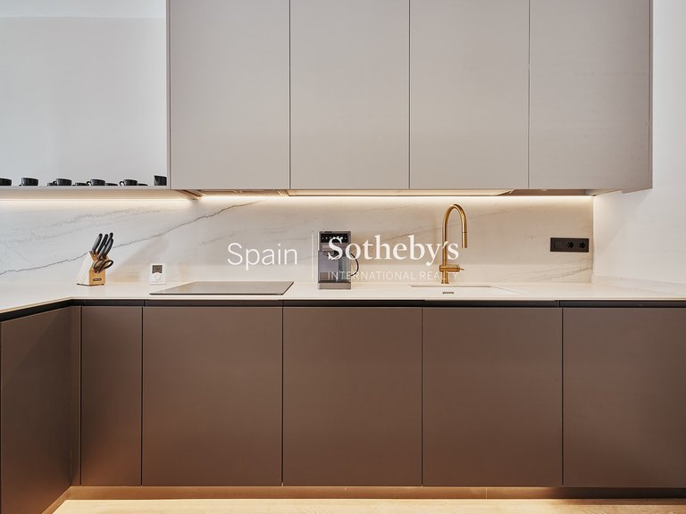 Apartment for Sale in Madrid, Madrid 13