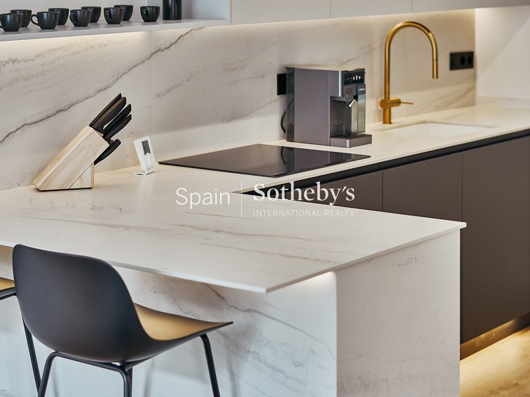 Apartment for Sale in Madrid, Madrid 16