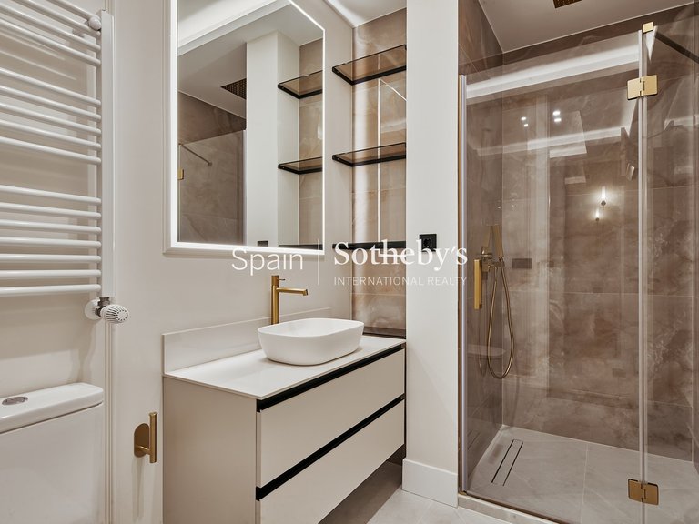 Apartment for Sale in Madrid, Madrid 31