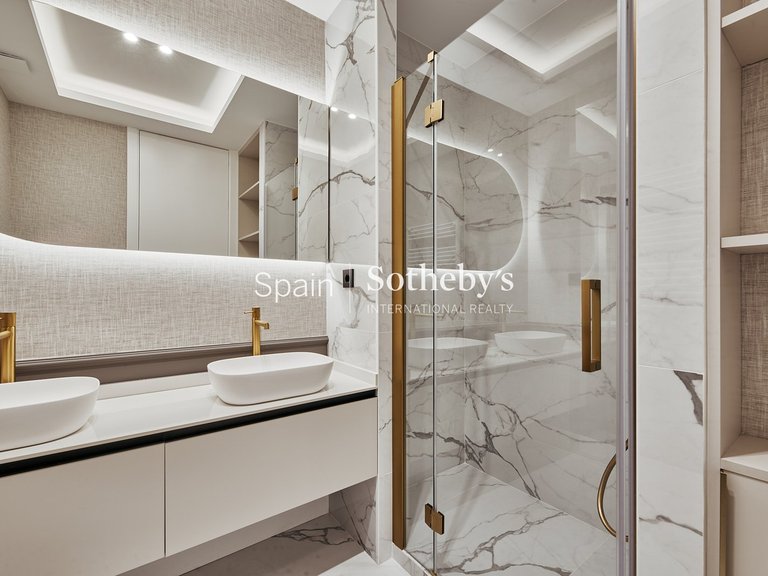 Apartment for Sale in Madrid, Madrid 26