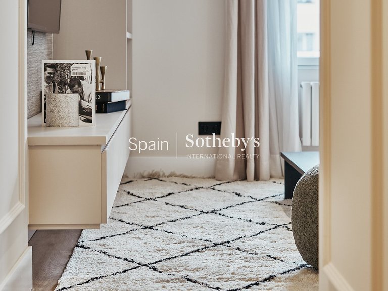 Apartment for Sale in Madrid, Madrid 17
