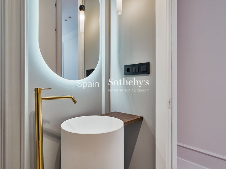 Apartment for Sale in Madrid, Madrid 20
