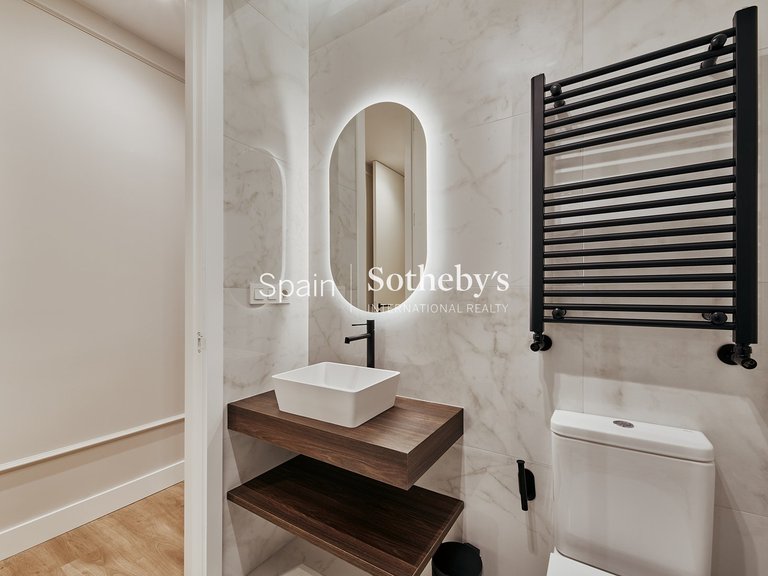 Apartment for Sale in Madrid, Madrid 26