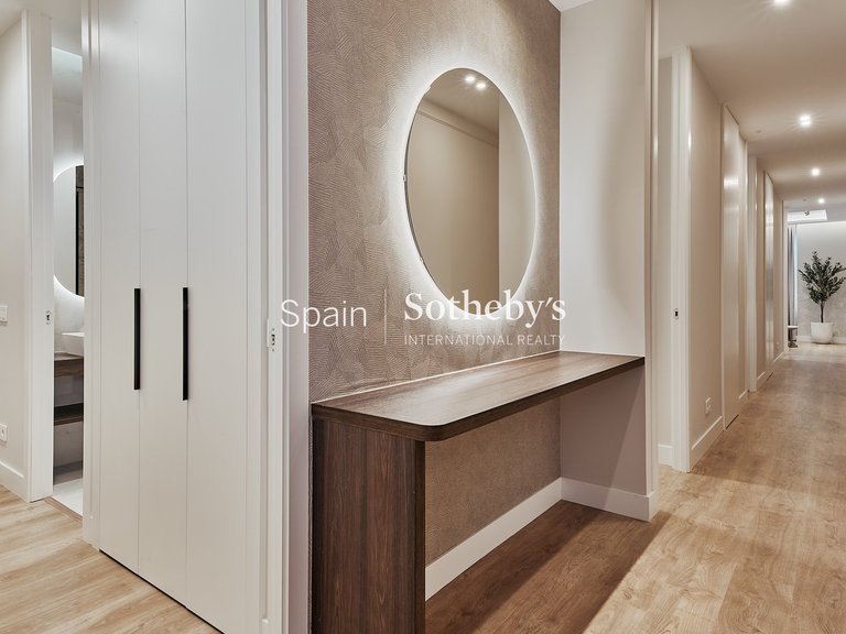 Apartment for Sale in Madrid, Madrid 32
