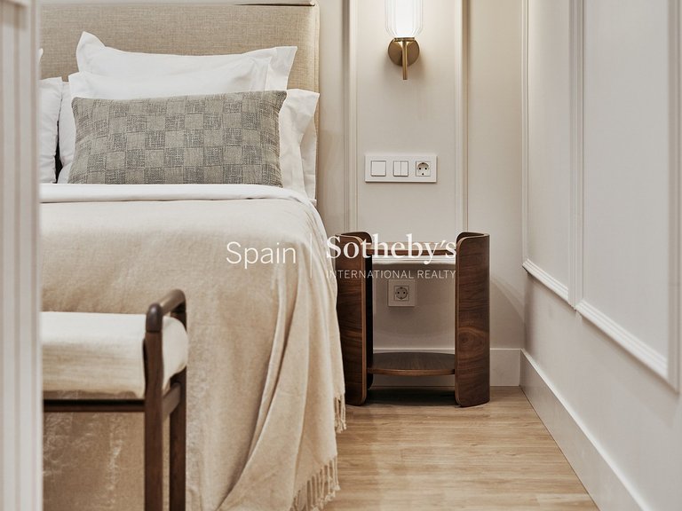 Apartment for Sale in Madrid, Madrid 16