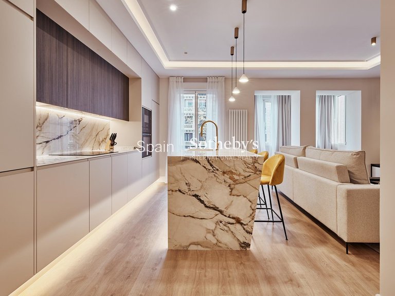 Apartment for Sale in Madrid, Madrid 13