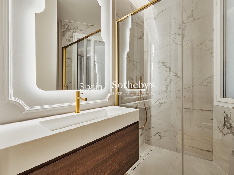 Apartment for Sale in Madrid, Madrid 27