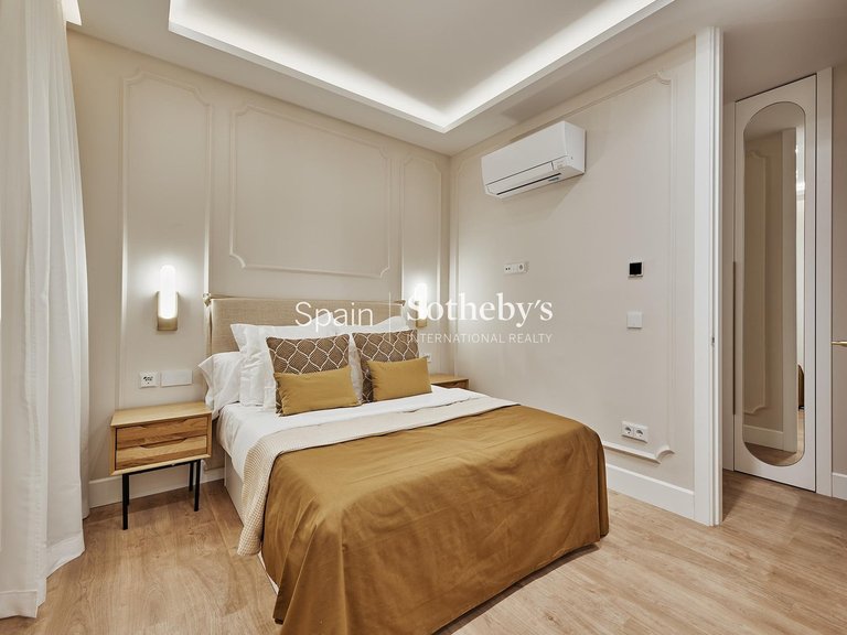 Apartment for Sale in Madrid, Madrid 16