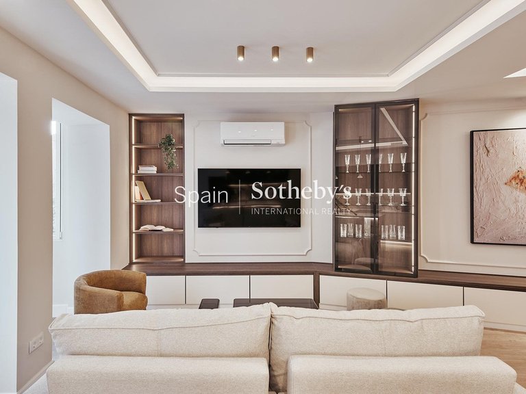 Apartment for Sale in Madrid, Madrid 5