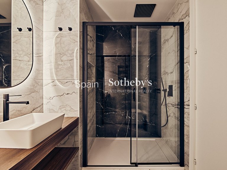 Apartment for Sale in Madrid, Madrid 17
