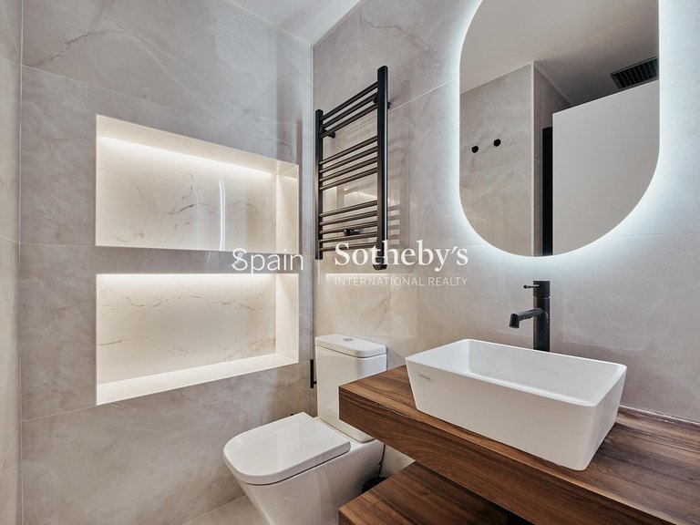 Apartment for Sale in Madrid, Madrid 22