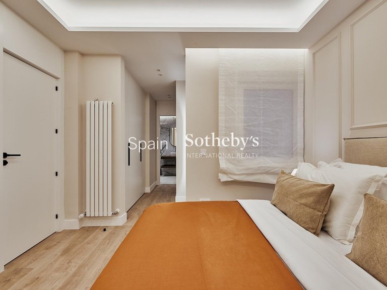 Apartment for Sale in Madrid, Madrid 16