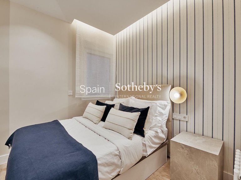 Apartment for Sale in Madrid, Madrid 11