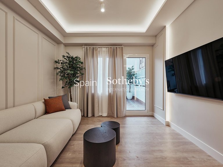 Apartment for Sale in Madrid, Madrid 8