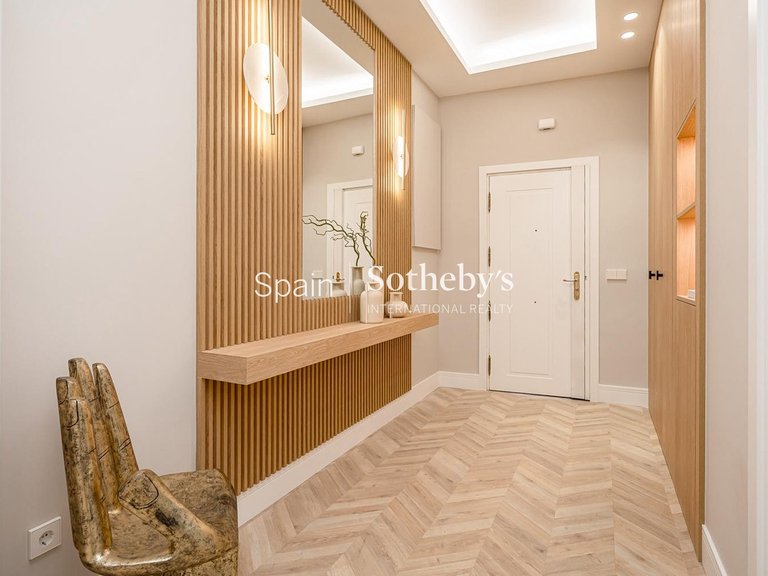 Apartment for Sale in Madrid, Madrid 6