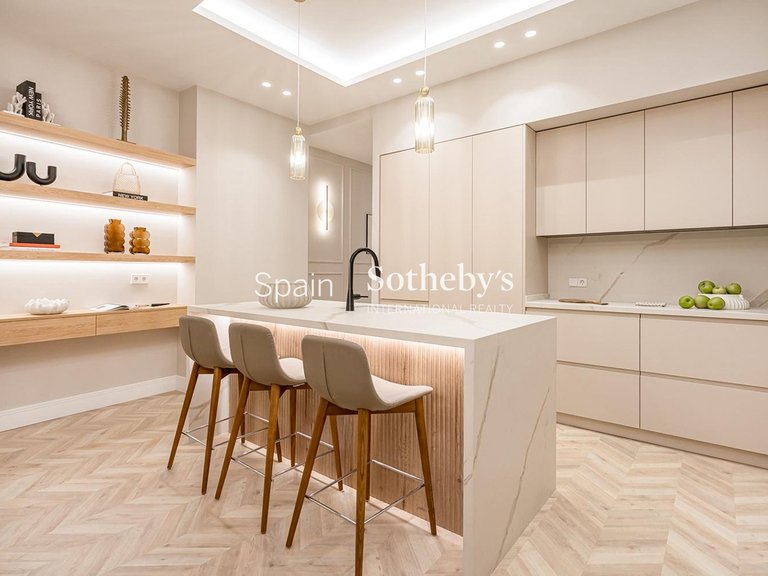 Apartment for Sale in Madrid, Madrid 5