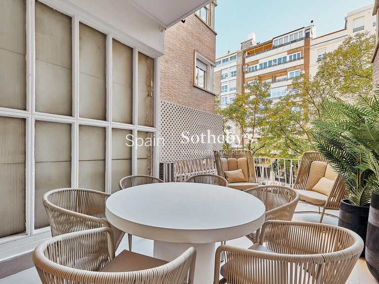 Apartment for Sale in Madrid, Madrid 18