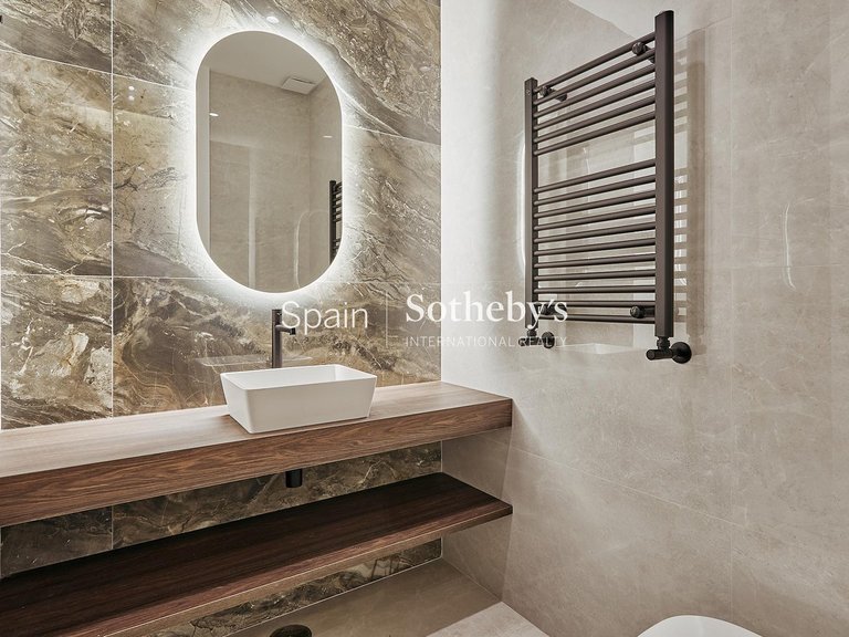 Apartment for Sale in Madrid, Madrid 22
