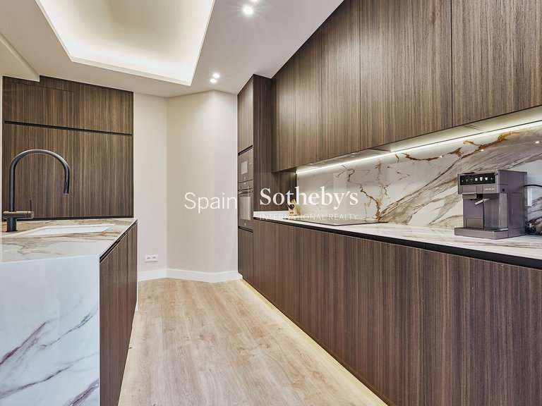 Apartment for Sale in Madrid, Madrid 17