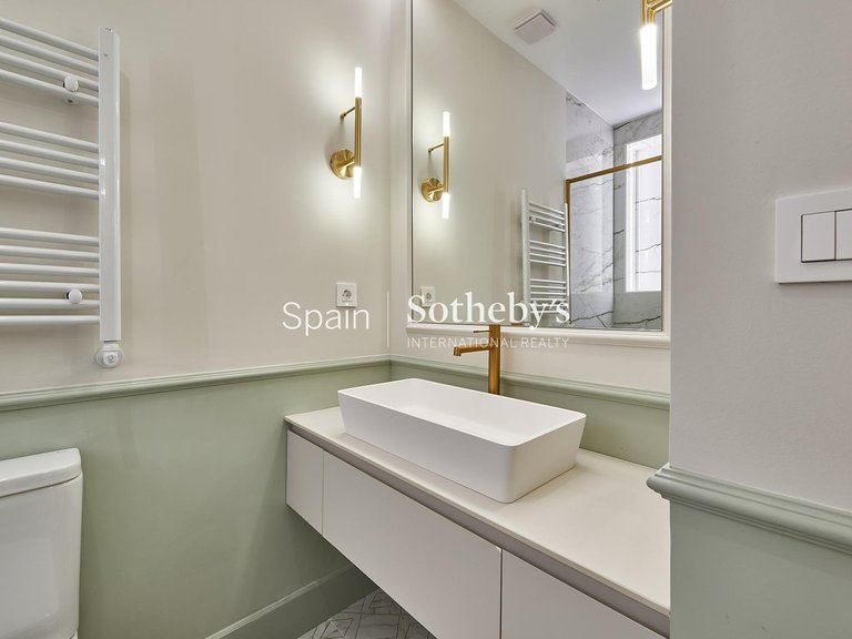 Apartment for Sale in Madrid, Madrid 14