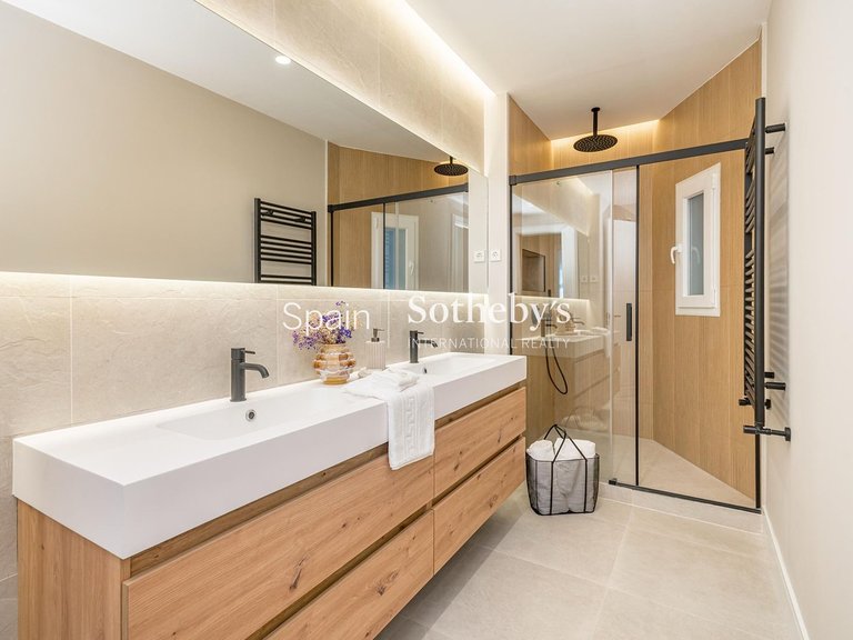 Apartment for Sale in Madrid, Madrid 8