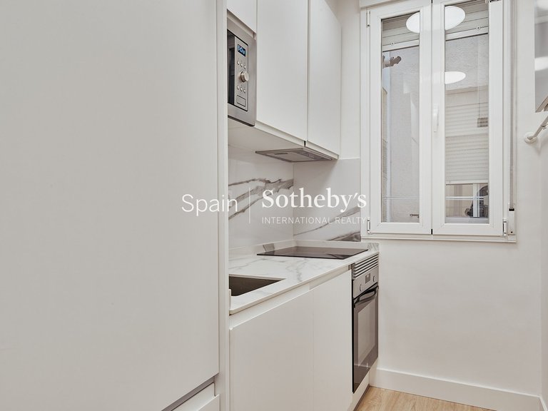 Apartment for Sale in Madrid, Madrid 12