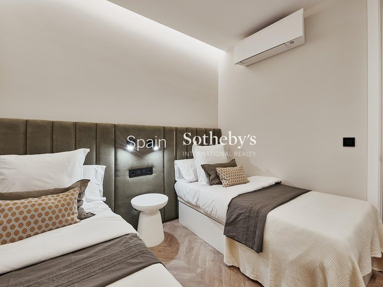 Apartment for Sale in Madrid, Madrid 21