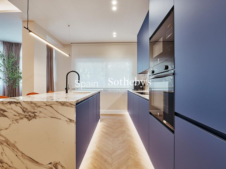 Apartment for Sale in Madrid, Madrid 8