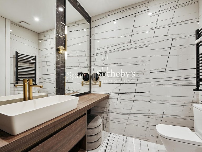 Apartment for Sale in Madrid, Madrid 24