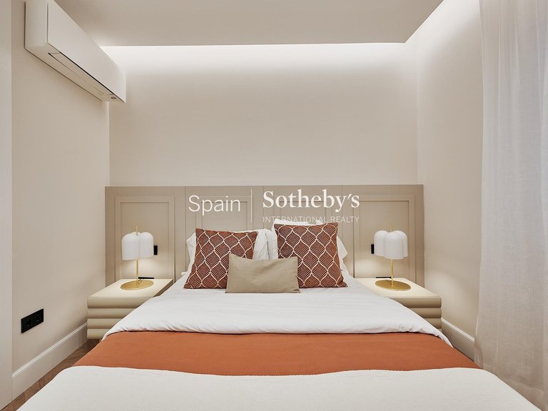 Apartment for Sale in Madrid, Madrid 16