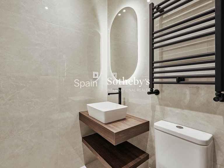 Apartment for Sale in Madrid, Madrid 24
