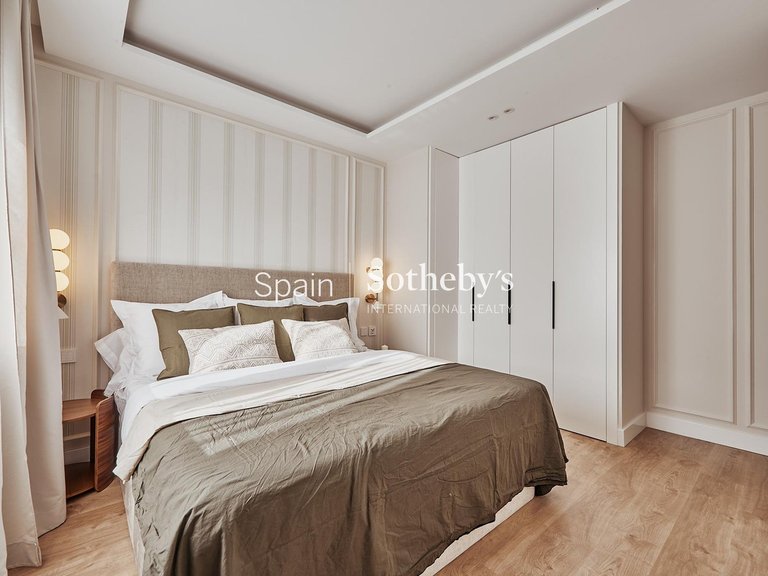 Apartment for Sale in Madrid, Madrid 16