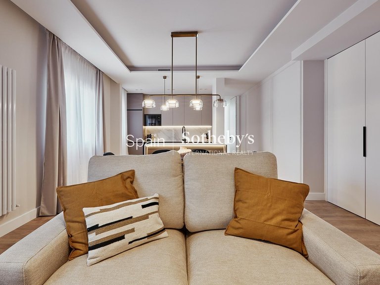Apartment for Sale in Madrid, Madrid 5