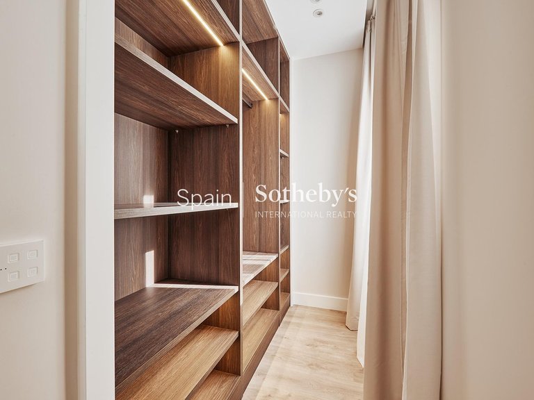 Apartment for Sale in Madrid, Madrid 20