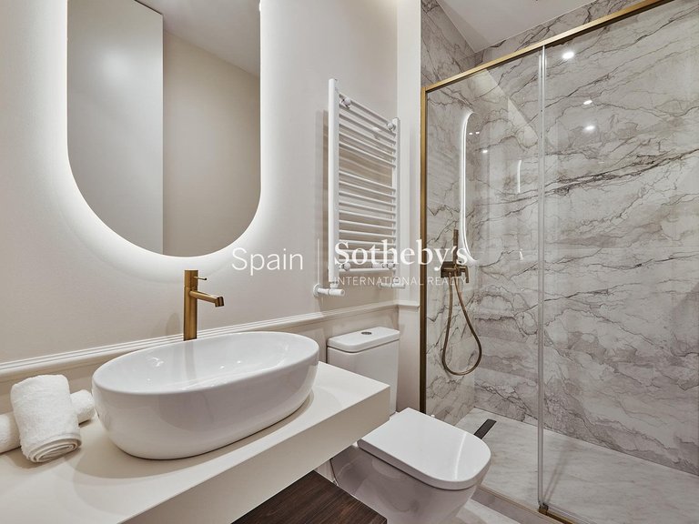Apartment for Sale in Madrid, Madrid 44