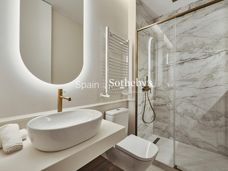 Apartment for Sale in Madrid, Madrid 43