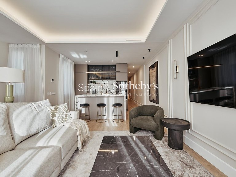 Apartment for Sale in Madrid, Madrid 11