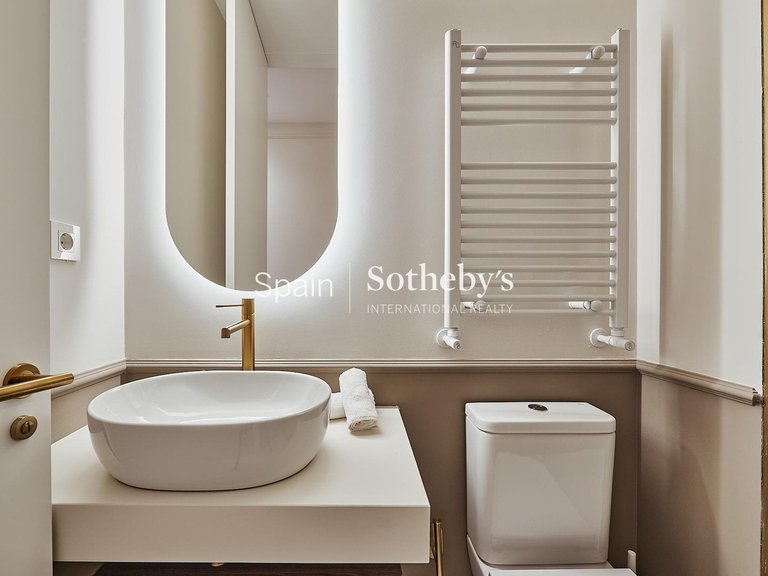 Apartment for Sale in Madrid, Madrid 42