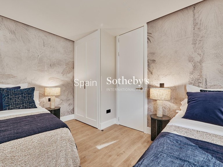 Apartment for Sale in Madrid, Madrid 17
