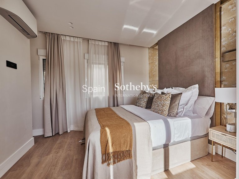 Apartment for Sale in Madrid, Madrid 11