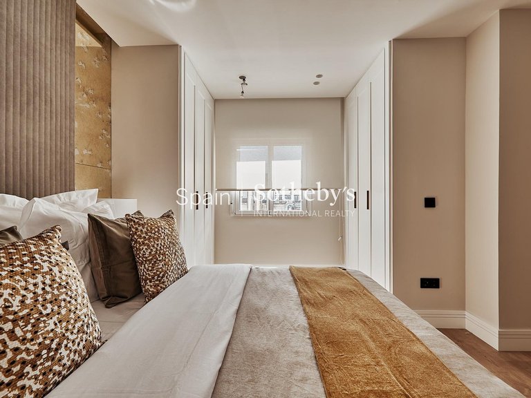 Apartment for Sale in Madrid, Madrid 13