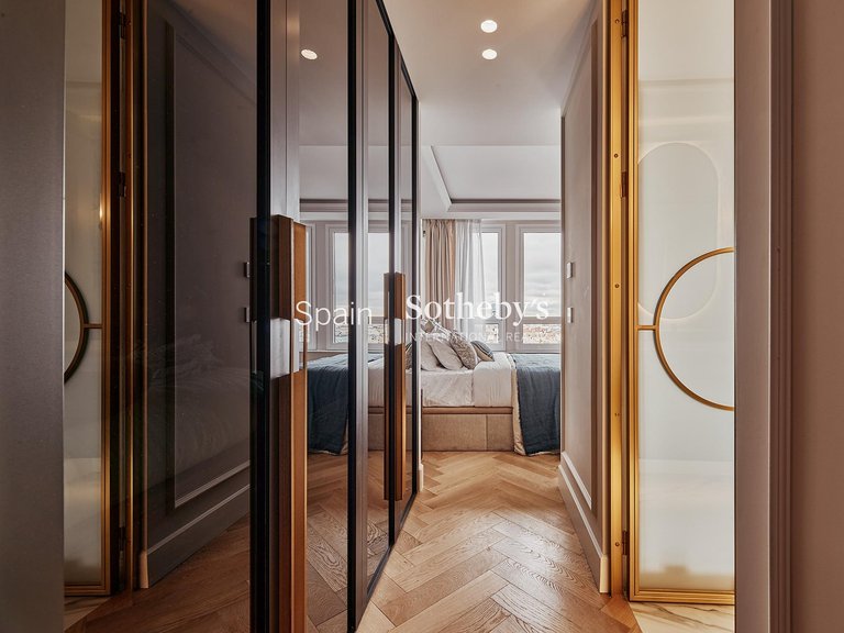 Apartment for Sale in Madrid, Madrid 52