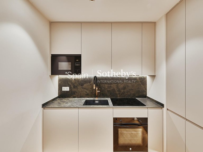 Apartment for Sale in Madrid, Madrid 33