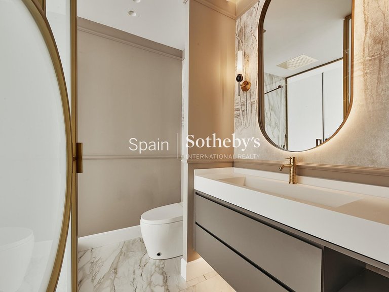 Apartment for Sale in Madrid, Madrid 28