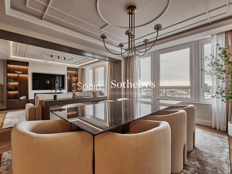 Apartment for Sale in Madrid, Madrid 18