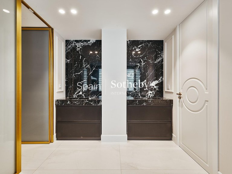 Apartment for Sale in Madrid, Madrid 36