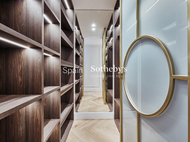Apartment for Sale in Madrid, Madrid 26