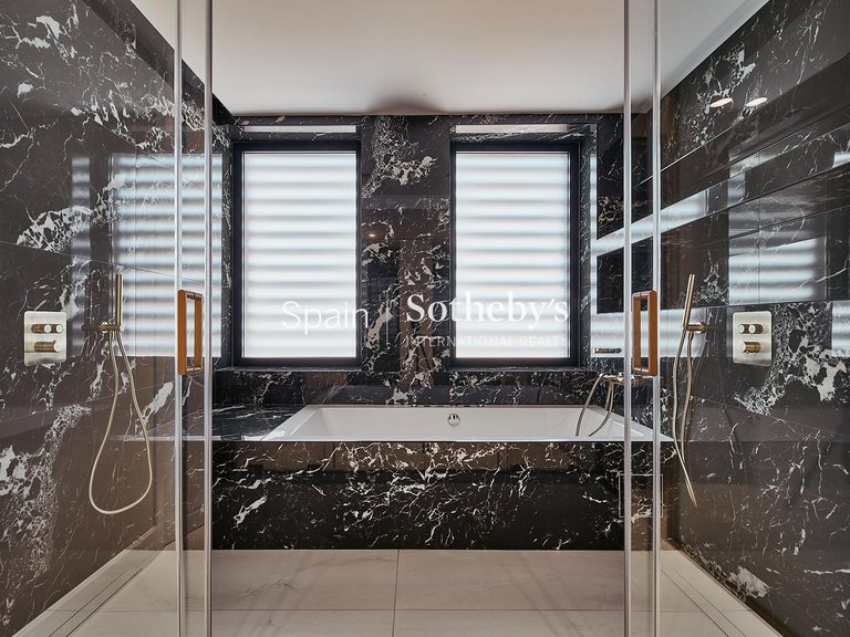 Apartment for Sale in Madrid, Madrid 44
