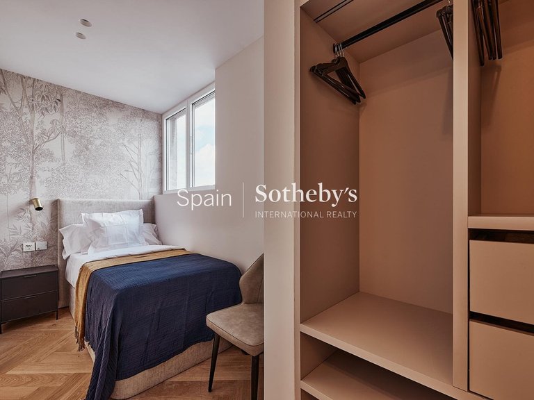 Apartment for Sale in Madrid, Madrid 32