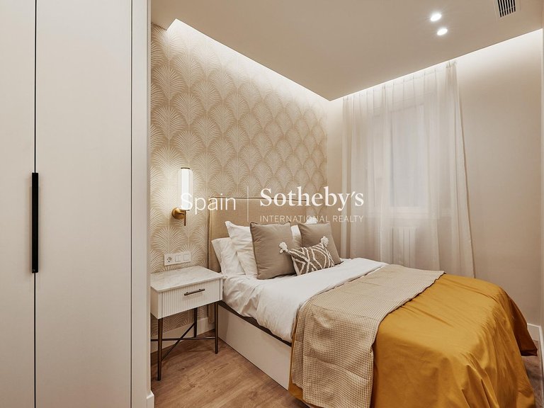 Apartment for Sale in Madrid, Madrid 11